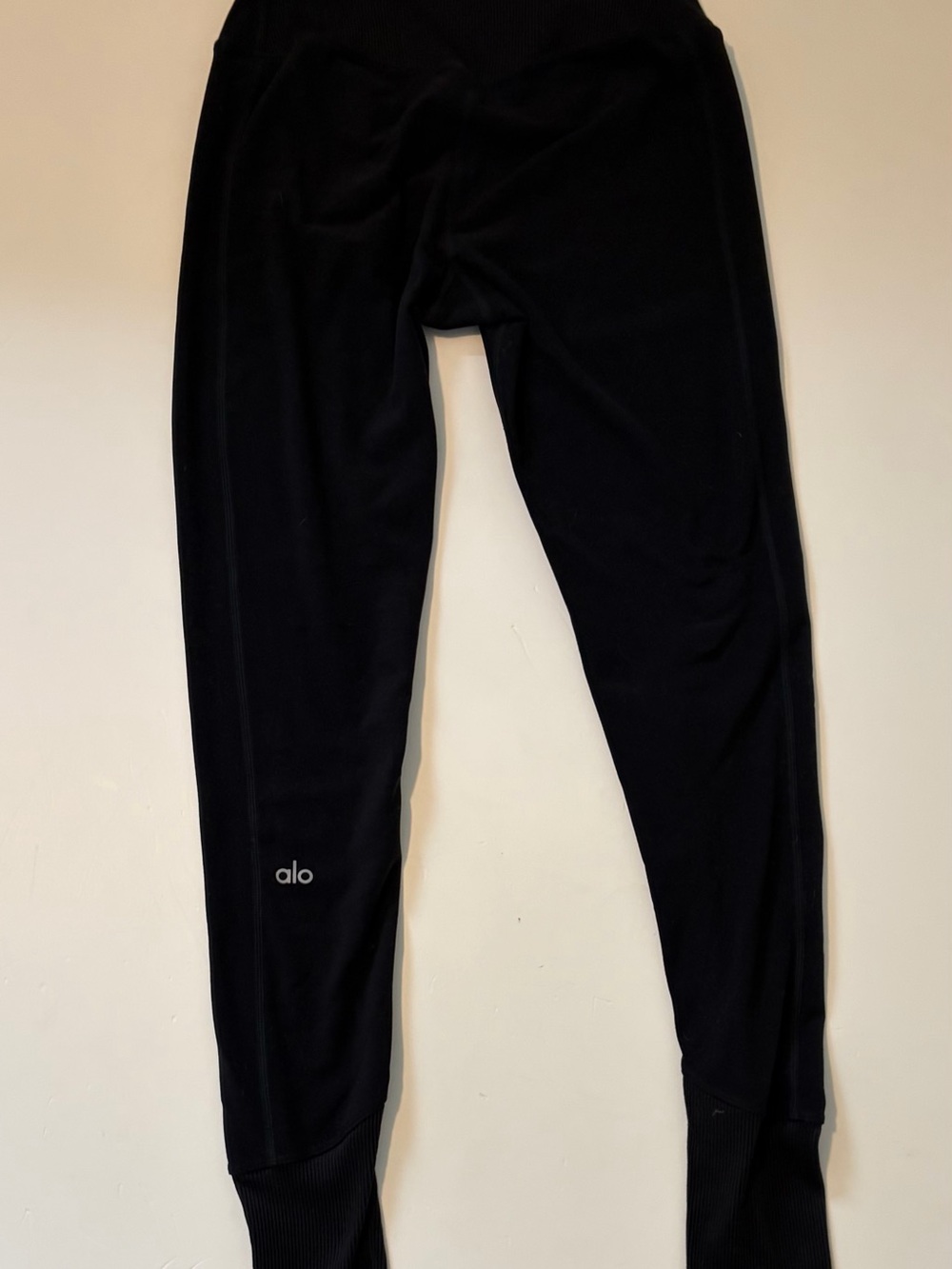ALO Yoga Black High-Waist Leggings - Picture 3 of 3